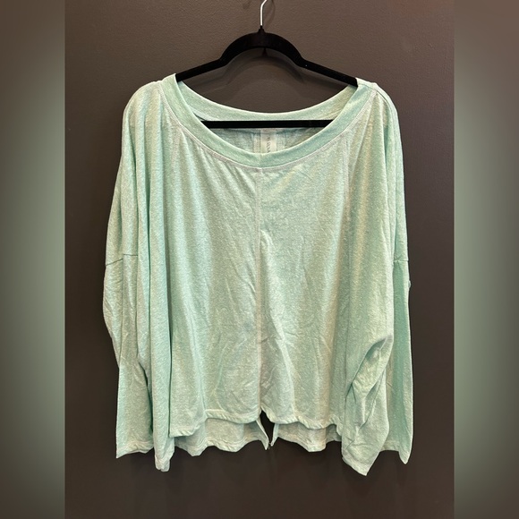 Altar'd State Tops - Altar'd State | Aqua Green Oversized Flowy Top with Open Back Detail | Med | NWT